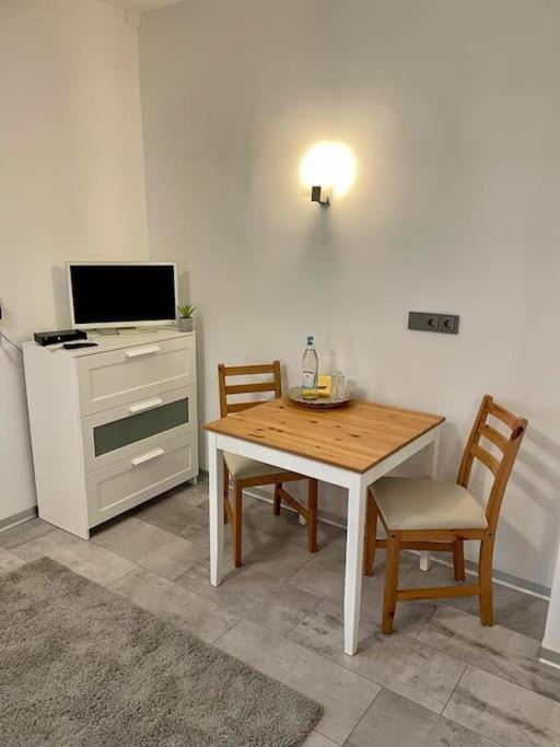 Casa Giulia 2 Zimmer Nahe Giessen, Kueche, Bad, Wlan, Parkplatz Krofdorf-Gleiberg Εξωτερικό φωτογραφία
