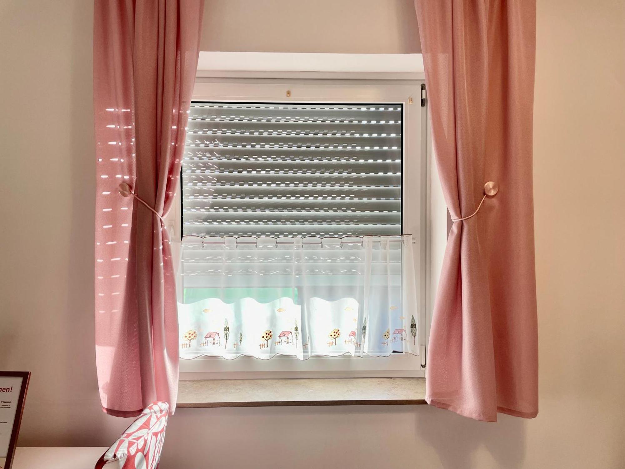 Casa Giulia 2 Zimmer Nahe Giessen, Kueche, Bad, Wlan, Parkplatz Krofdorf-Gleiberg Εξωτερικό φωτογραφία