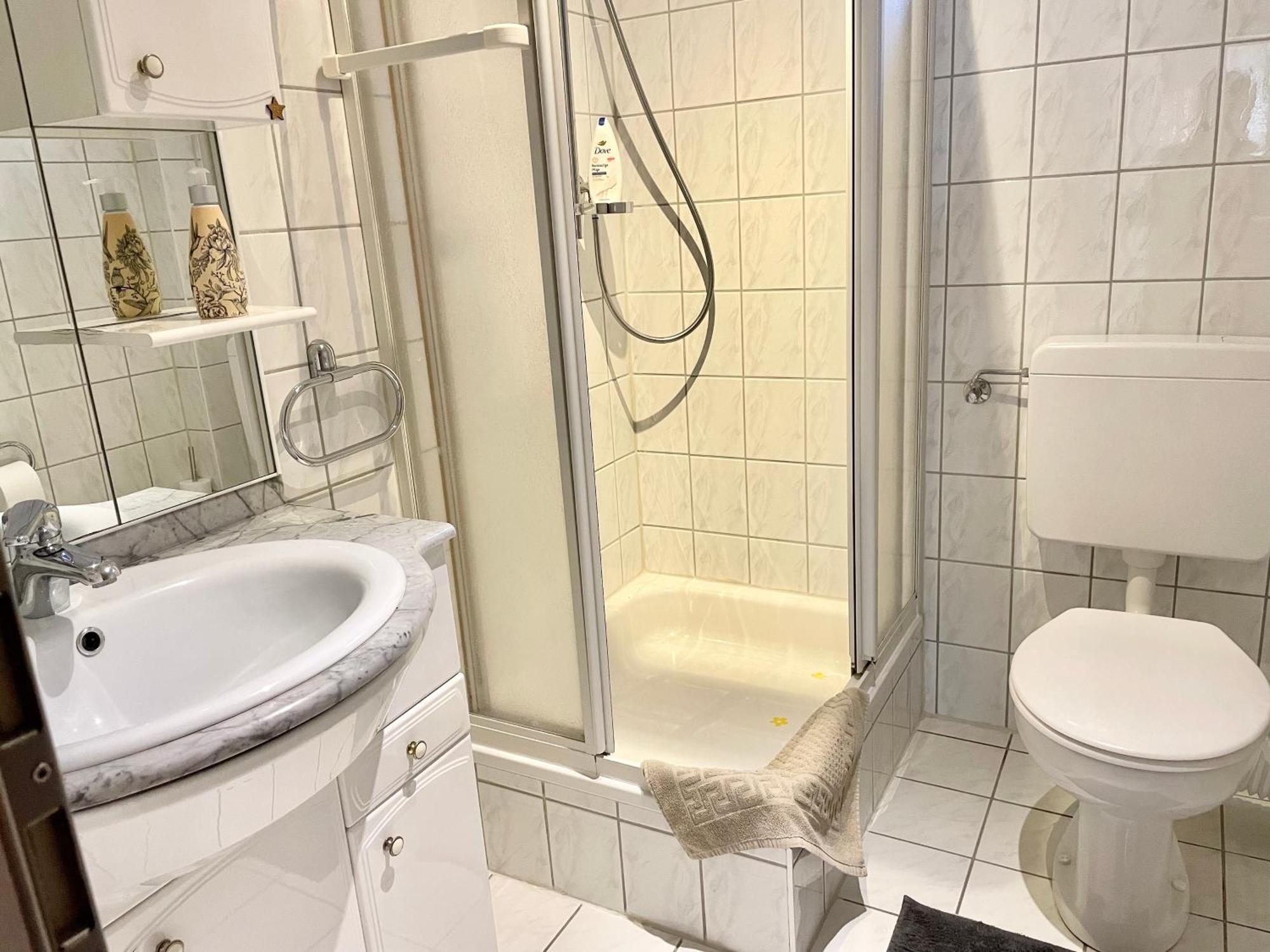 Casa Giulia 2 Zimmer Nahe Giessen, Kueche, Bad, Wlan, Parkplatz Krofdorf-Gleiberg Εξωτερικό φωτογραφία